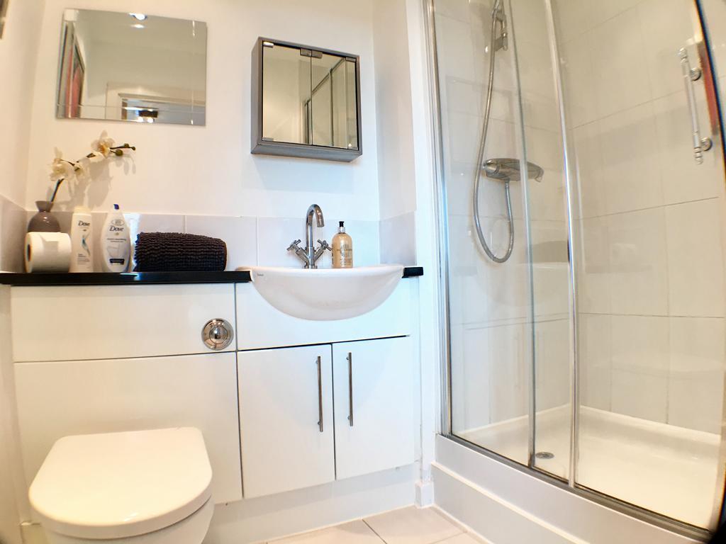 Luxurious Providence Apartment 메이든헤드 외부 사진