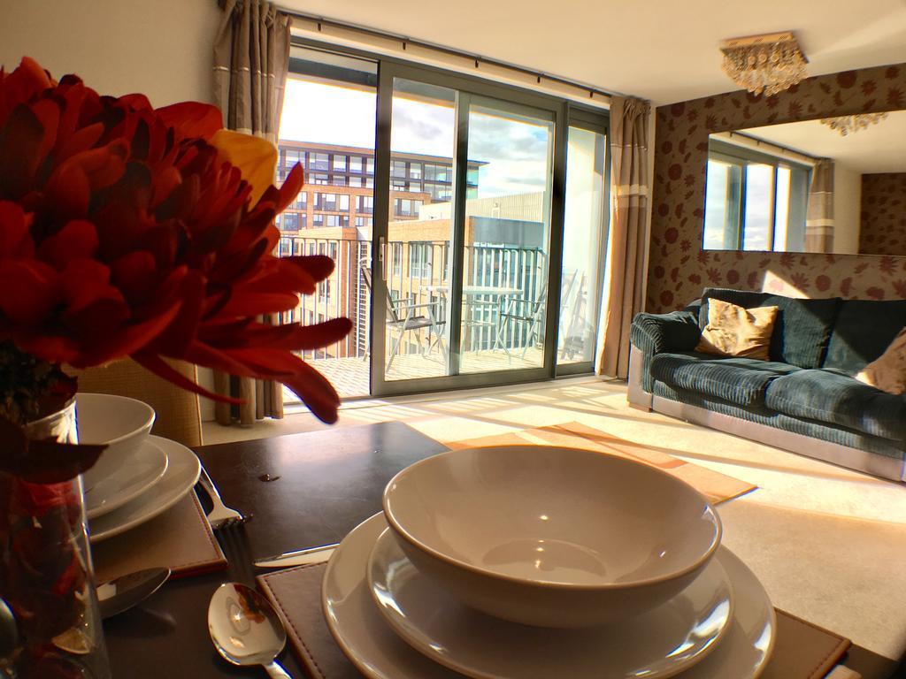 Luxurious Providence Apartment 메이든헤드 외부 사진