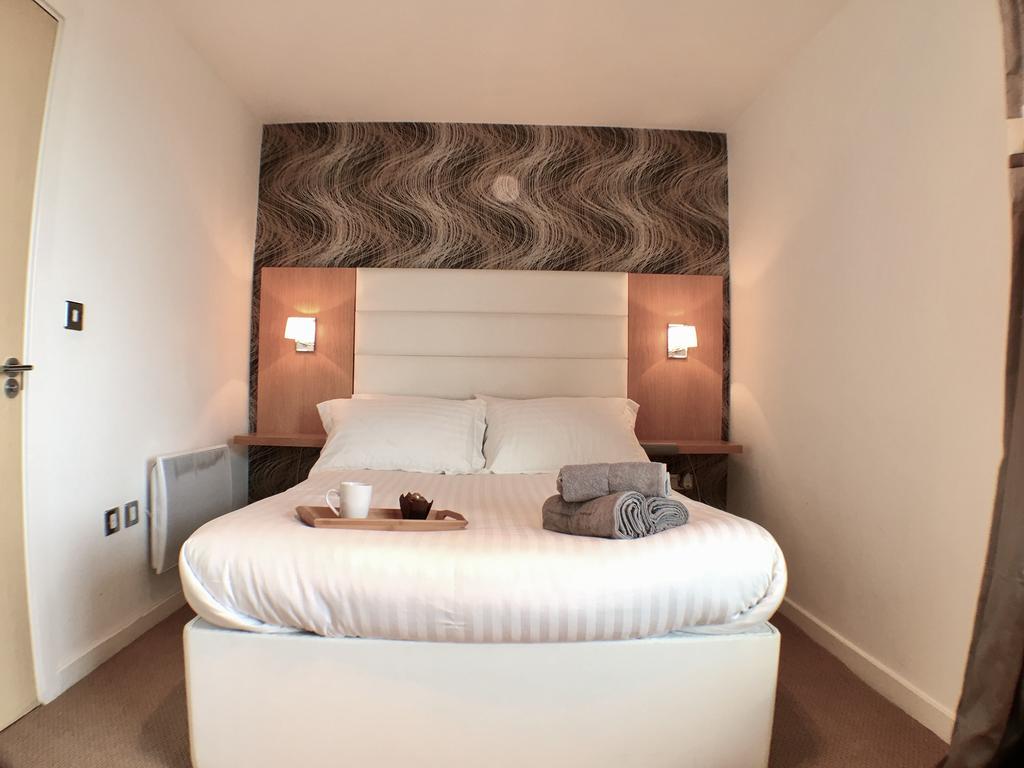 Luxurious Providence Apartment 메이든헤드 외부 사진